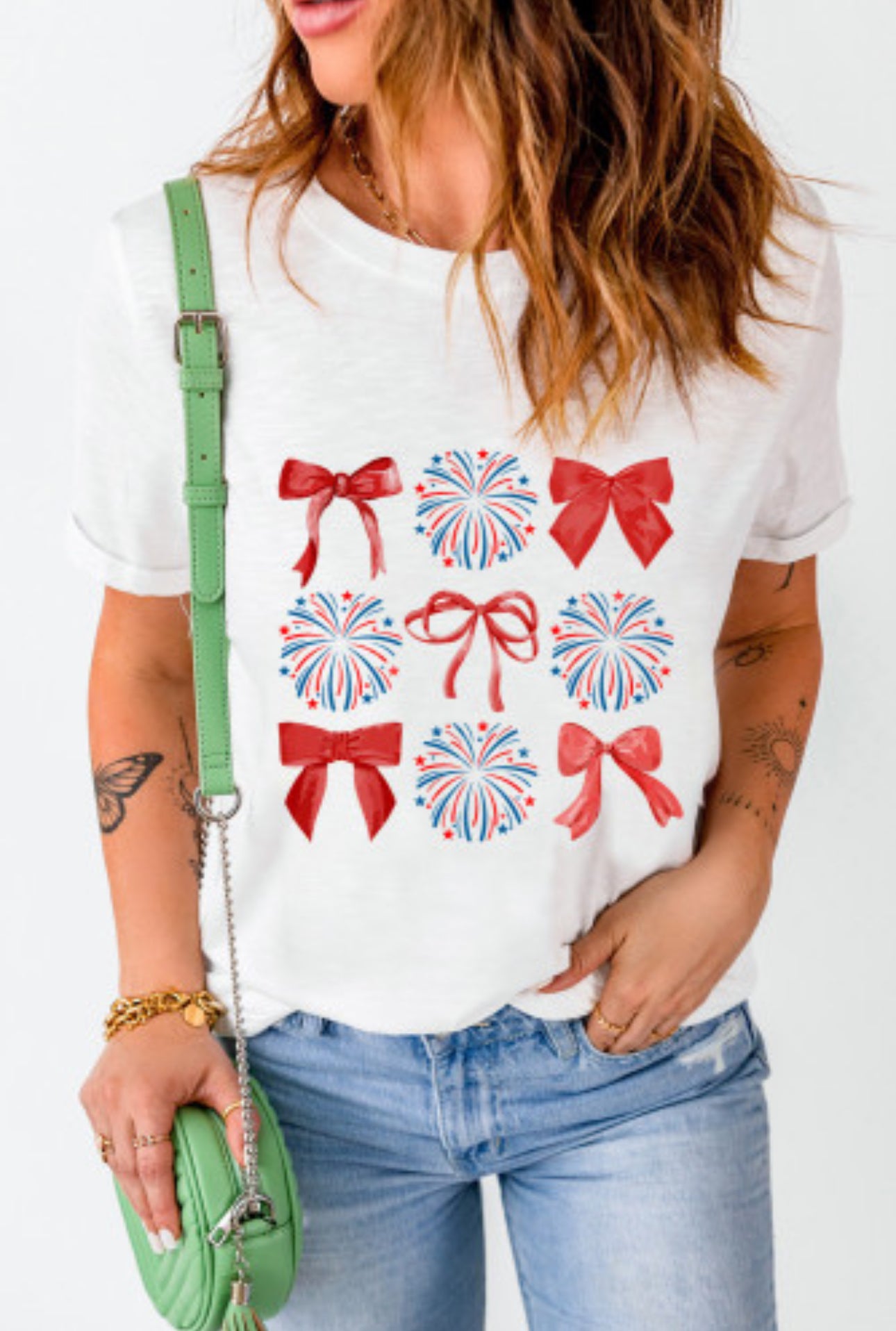 Bow knot graphic t