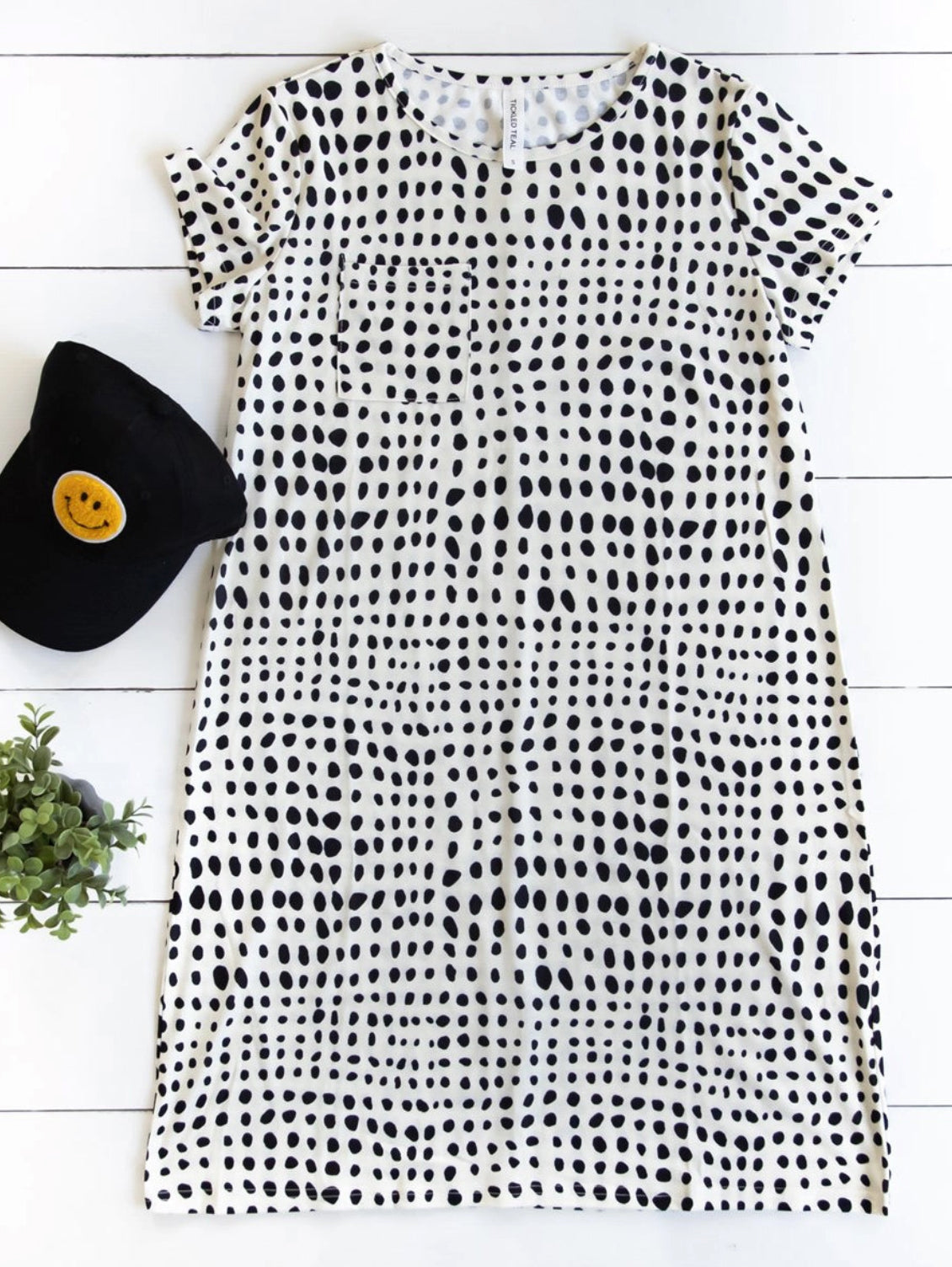 Dot patterned pocket tee dress